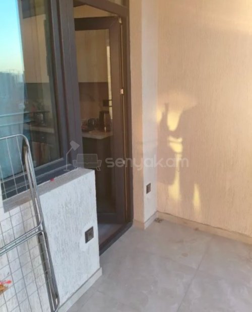 3 Սենյականոց Բնակարան, 73քմ, 10/16 հարկ, Կապիտալ Վերանորոգված, Կահավորված, Արևկող