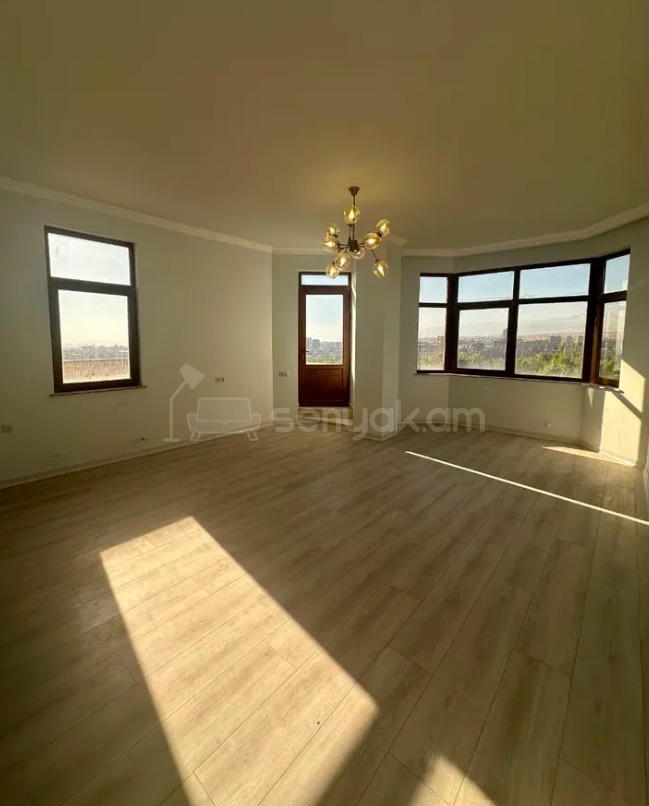 2 Սենյականոց Բնակարան, 126քմ, 8/10 հարկ, Կապիտալ Վերանորոգված