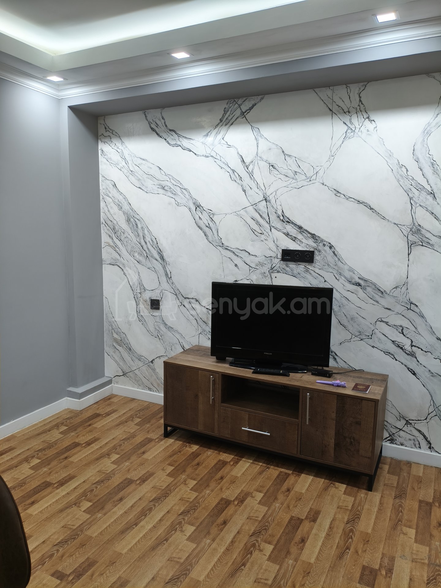 3 Սենյականոց Բնակարան, 78քմ, 6/9 հարկ, Կապիտալ Վերանորոգված, Կահավորված, Արևկող