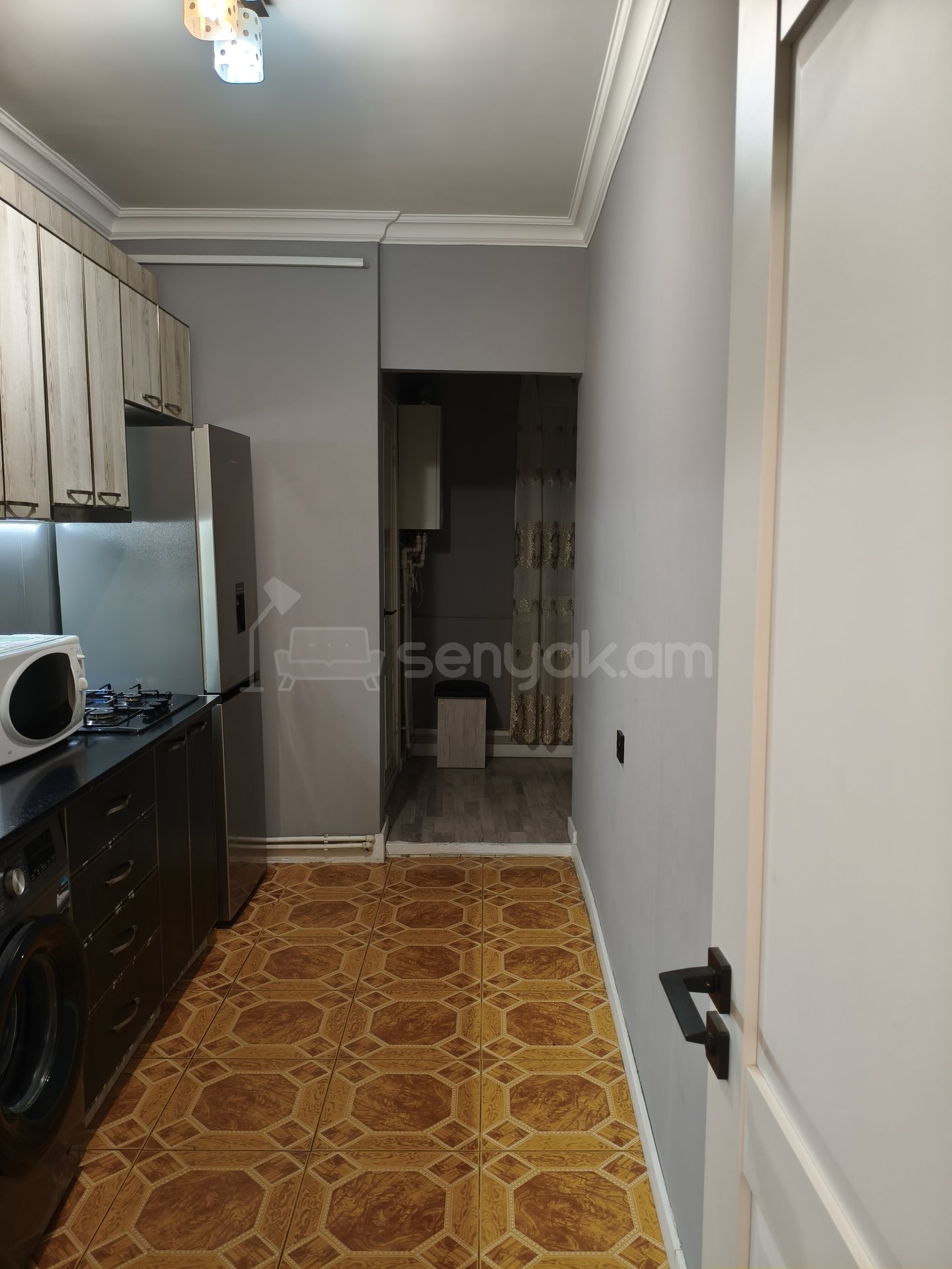 3 Սենյականոց Բնակարան, 78քմ, 6/9 հարկ, Կապիտալ Վերանորոգված, Կահավորված, Արևկող