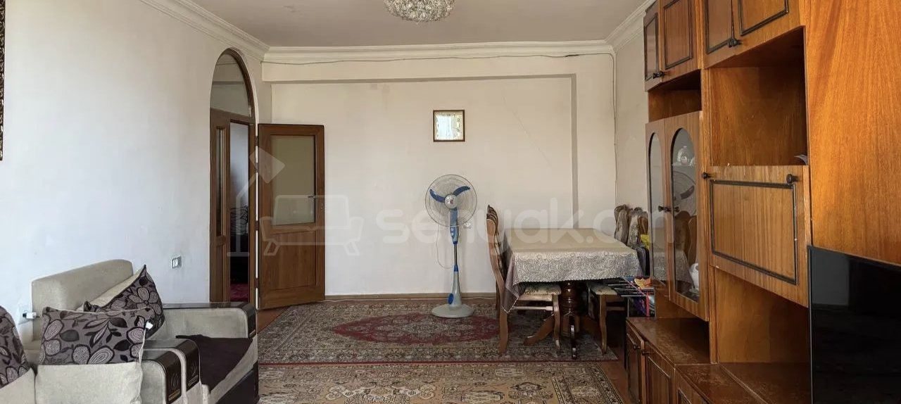 3 Սենյականոց Բնակարան, 78քմ, 5/9 հարկ, Նորմալ Վիճակում, Կահավորված, Արևկող