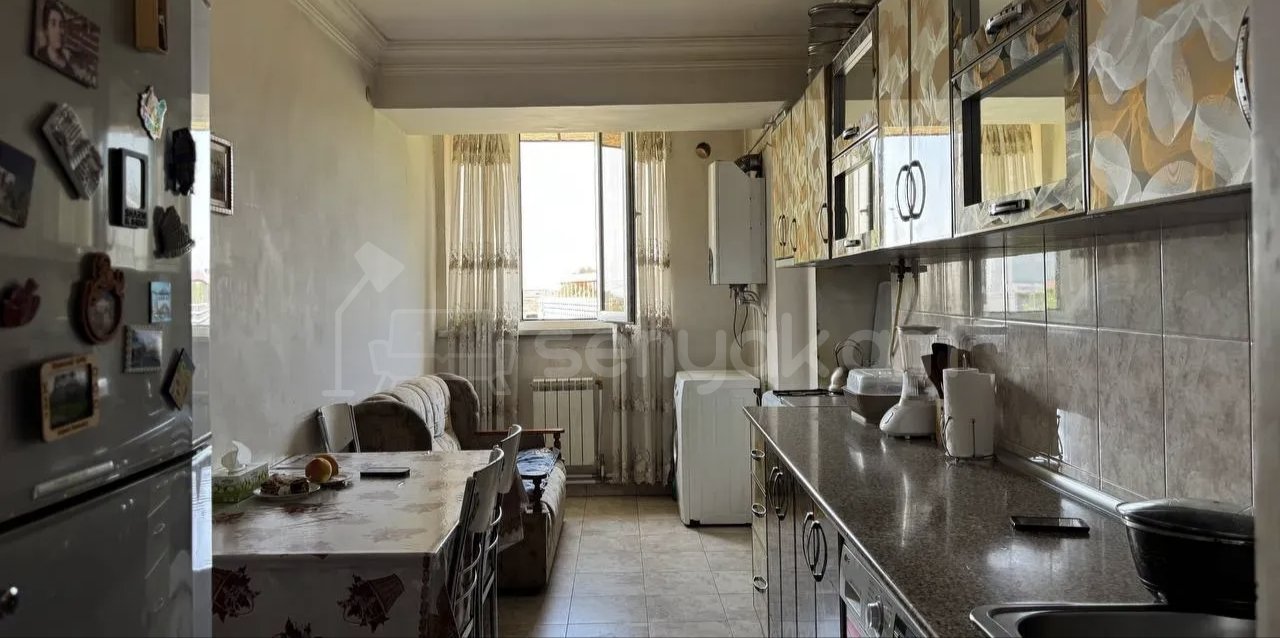 3 Սենյականոց Բնակարան, 78քմ, 5/9 հարկ, Նորմալ Վիճակում, Կահավորված, Արևկող