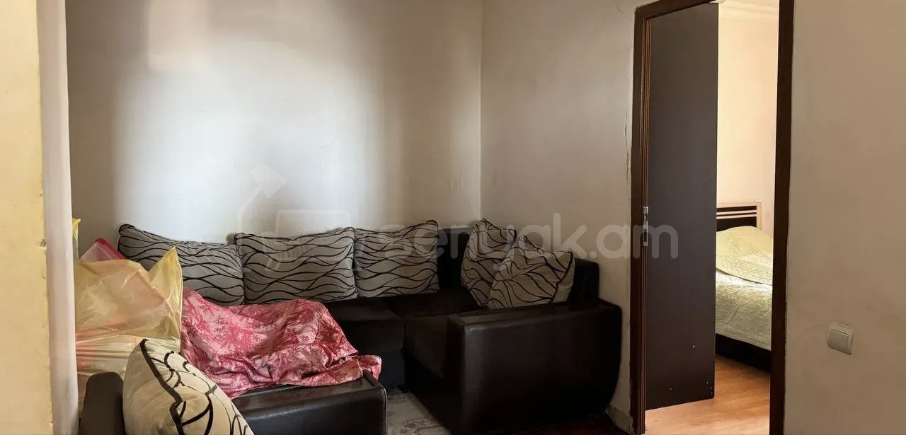 3 Սենյականոց Բնակարան, 78քմ, 5/9 հարկ, Նորմալ Վիճակում, Կահավորված, Արևկող