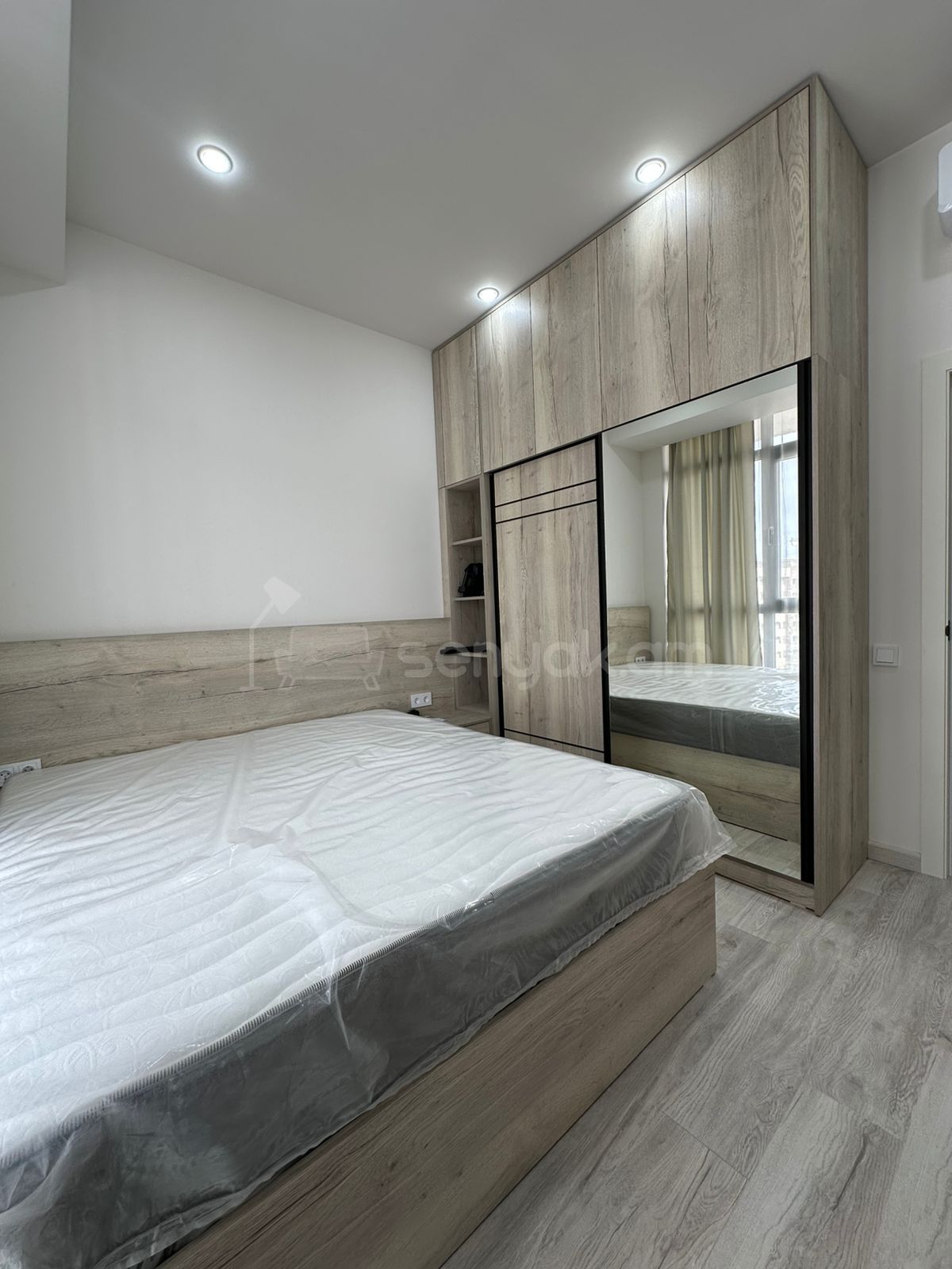 2 Սենյականոց Բնակարան Նորակառույցում, 65քմ, 16/16 հարկ, Դիզայներական Վերանորոգված, Կահավորված, Արևկող