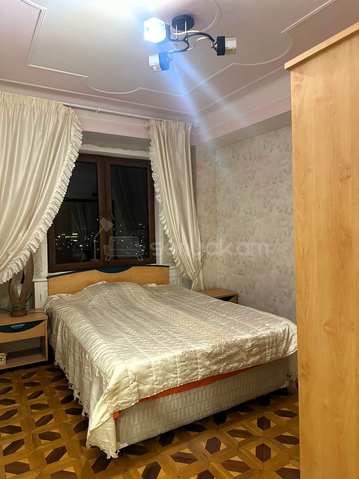 3 Սենյականոց Բնակարան, 110քմ, 14/16 հարկ, Կապիտալ Վերանորոգված, Կահավորված, Արևկող