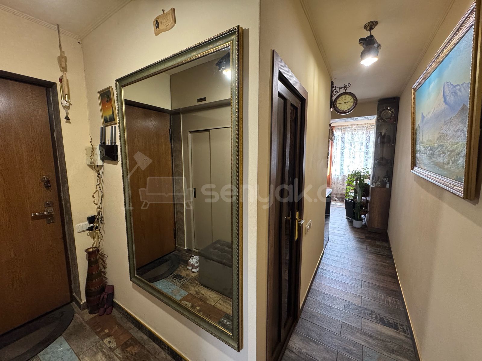 3 Սենյականոց Բնակարան Քարե Շենքում, 74քմ, 4/5 հարկ, Կապիտալ Վերանորոգված