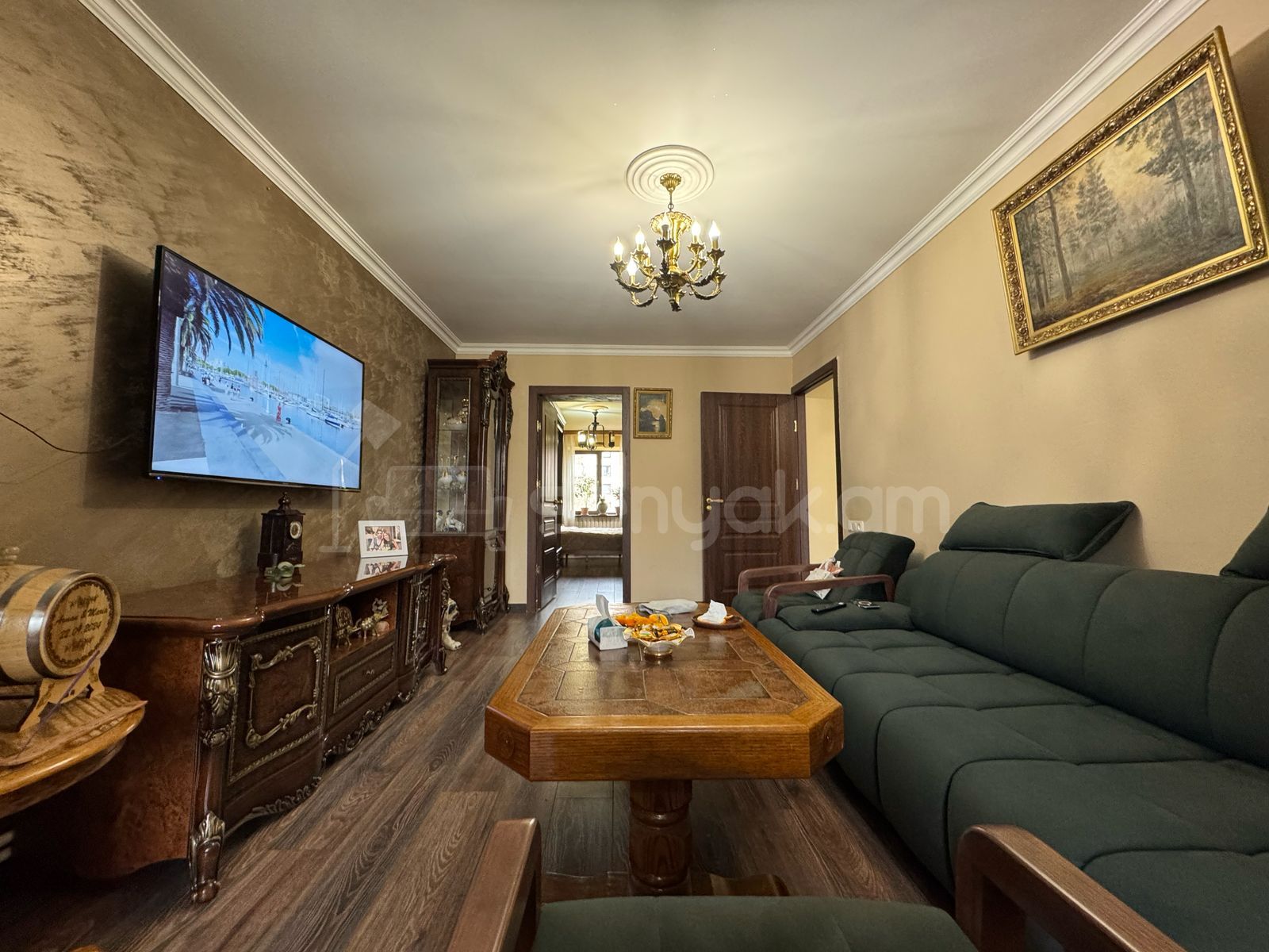 3 Սենյականոց Բնակարան Քարե Շենքում, 74քմ, 4/5 հարկ, Կապիտալ Վերանորոգված