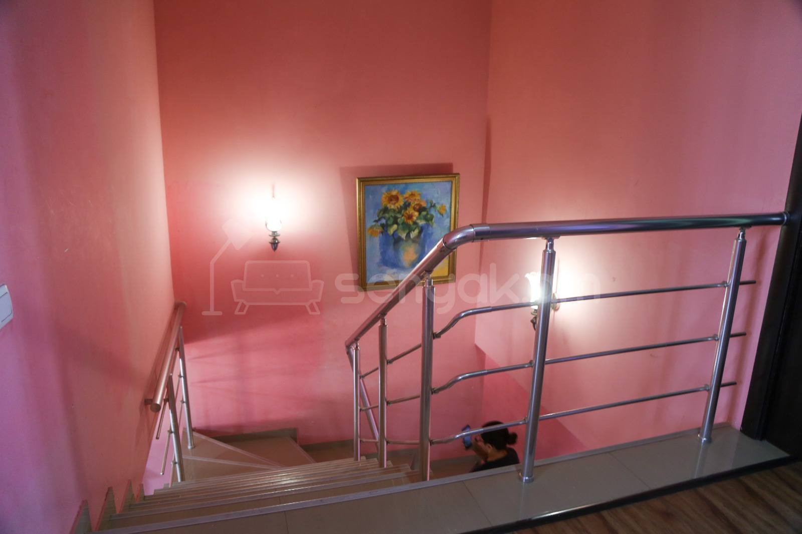 4 Սենյականոց Սեփական Տուն, 170քմ, Կապիտալ Վերանորոգված