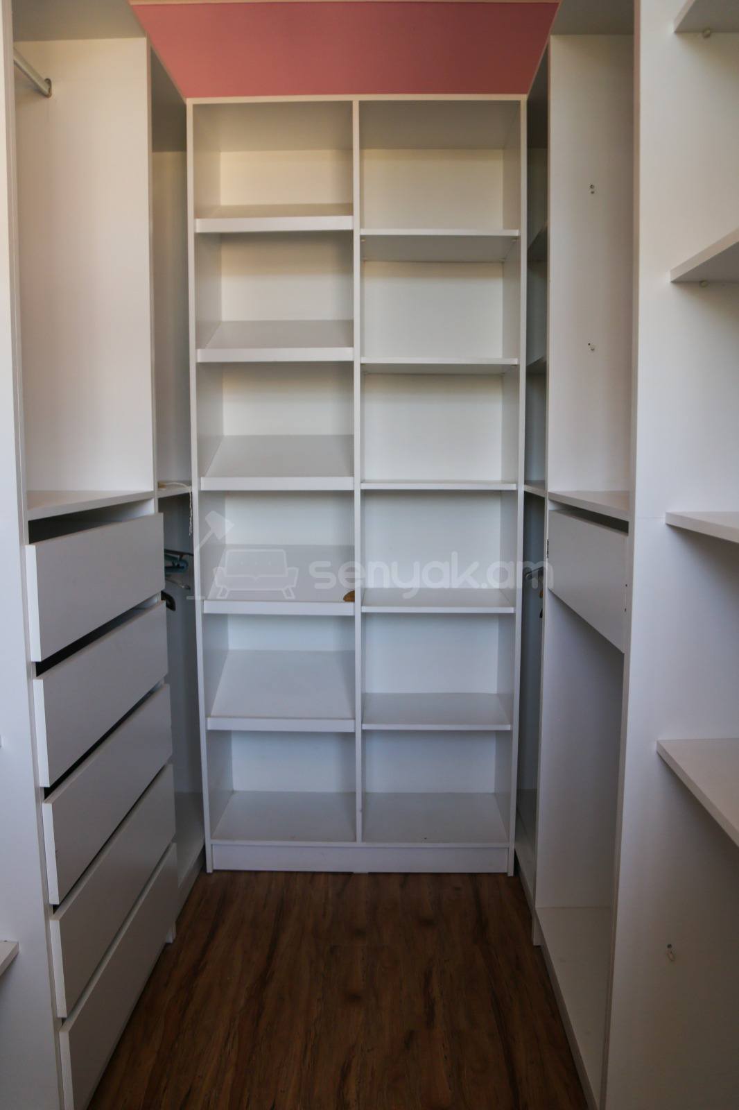 4 Սենյականոց Սեփական Տուն, 170քմ, Կապիտալ Վերանորոգված