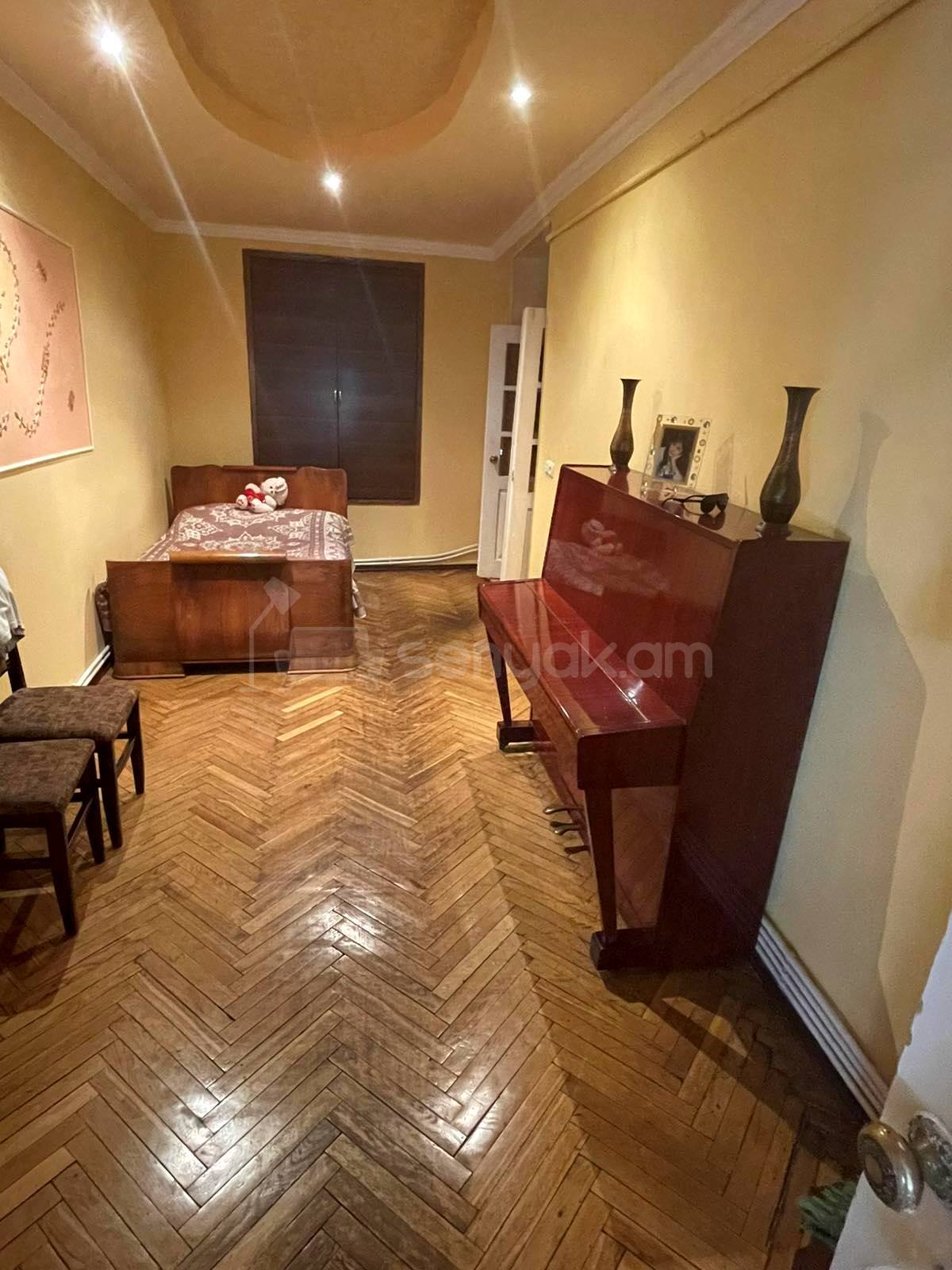 4 Սենյականոց Սեփական Տուն, 90քմ, Կոսմետիկ Վերանորոգված, Ավտոտնակով