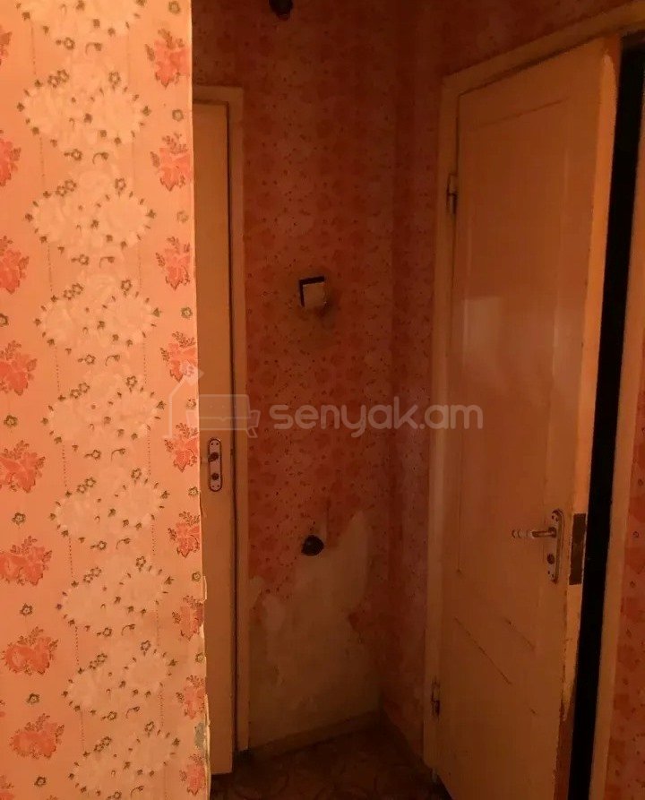 4 Սենյականոց Բնակարան, 93քմ, 2/9 հարկ, Պետական Վիճակում