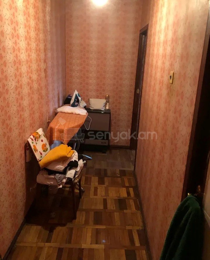 4 Սենյականոց Բնակարան, 93քմ, 2/9 հարկ, Պետական Վիճակում