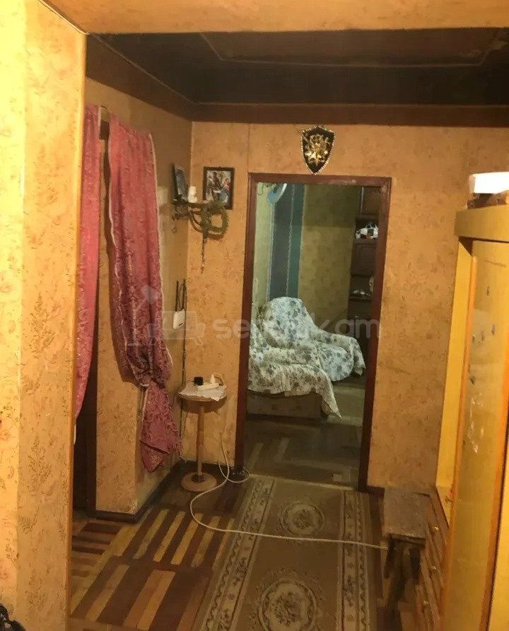 4 Սենյականոց Բնակարան, 93քմ, 2/9 հարկ, Պետական Վիճակում