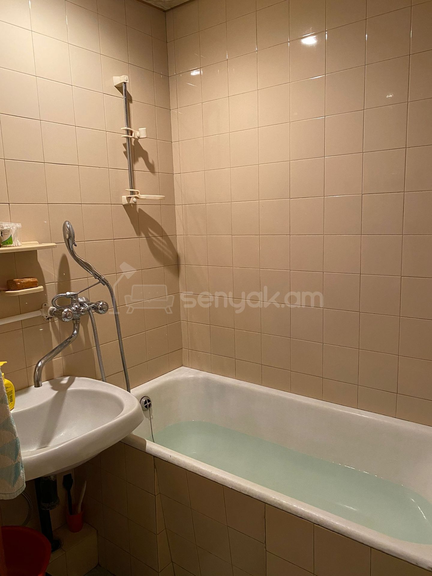 2 Սենյականոց Բնակարան, 66քմ, 5/9 հարկ, Նորմալ Վիճակում, Կահավորված, Արևկող