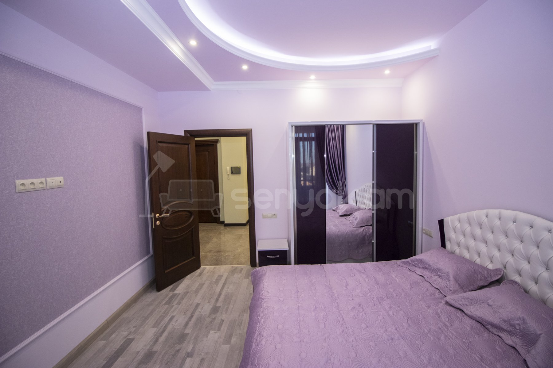 3 Սենյականոց Բնակարան Նորակառույցում, 130քմ, 3/10 հարկ, Դիզայներական Վերանորոգված