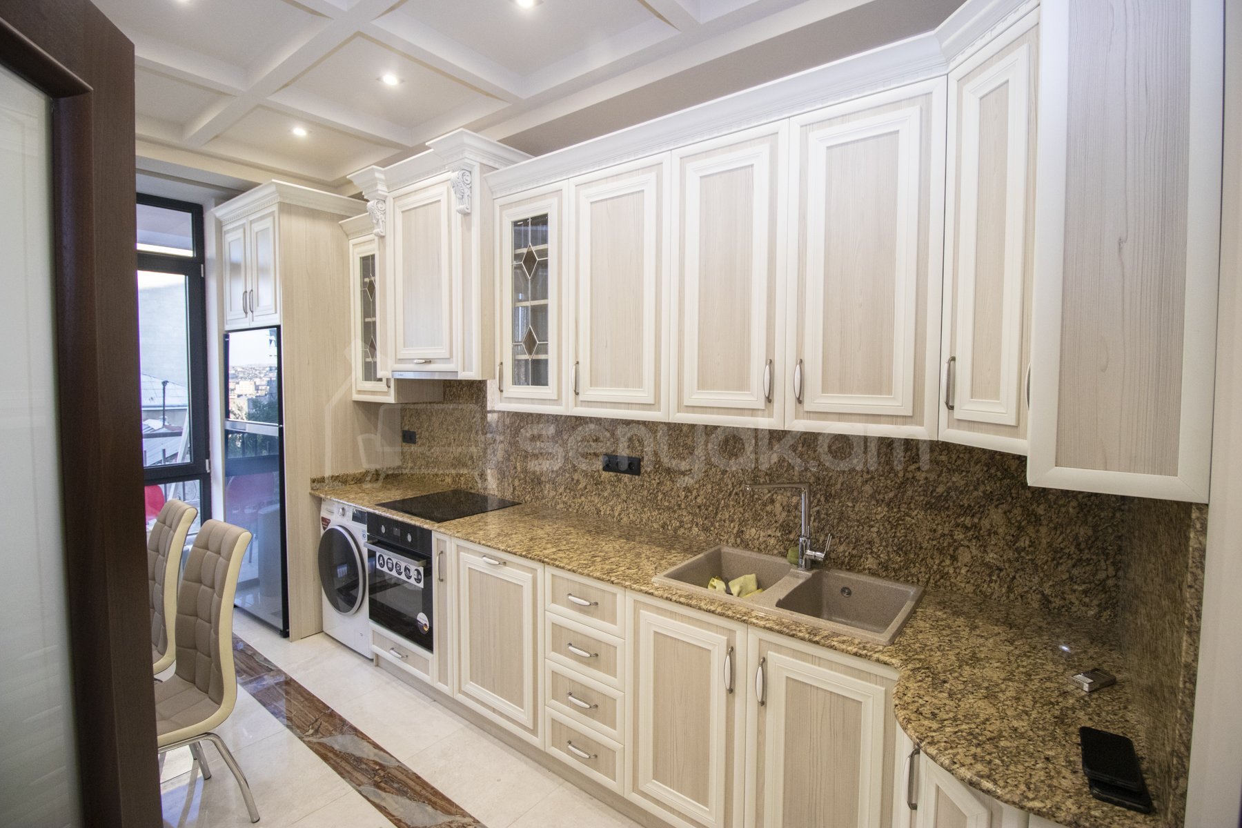 3 Սենյականոց Բնակարան Նորակառույցում, 130քմ, 3/10 հարկ, Դիզայներական Վերանորոգված