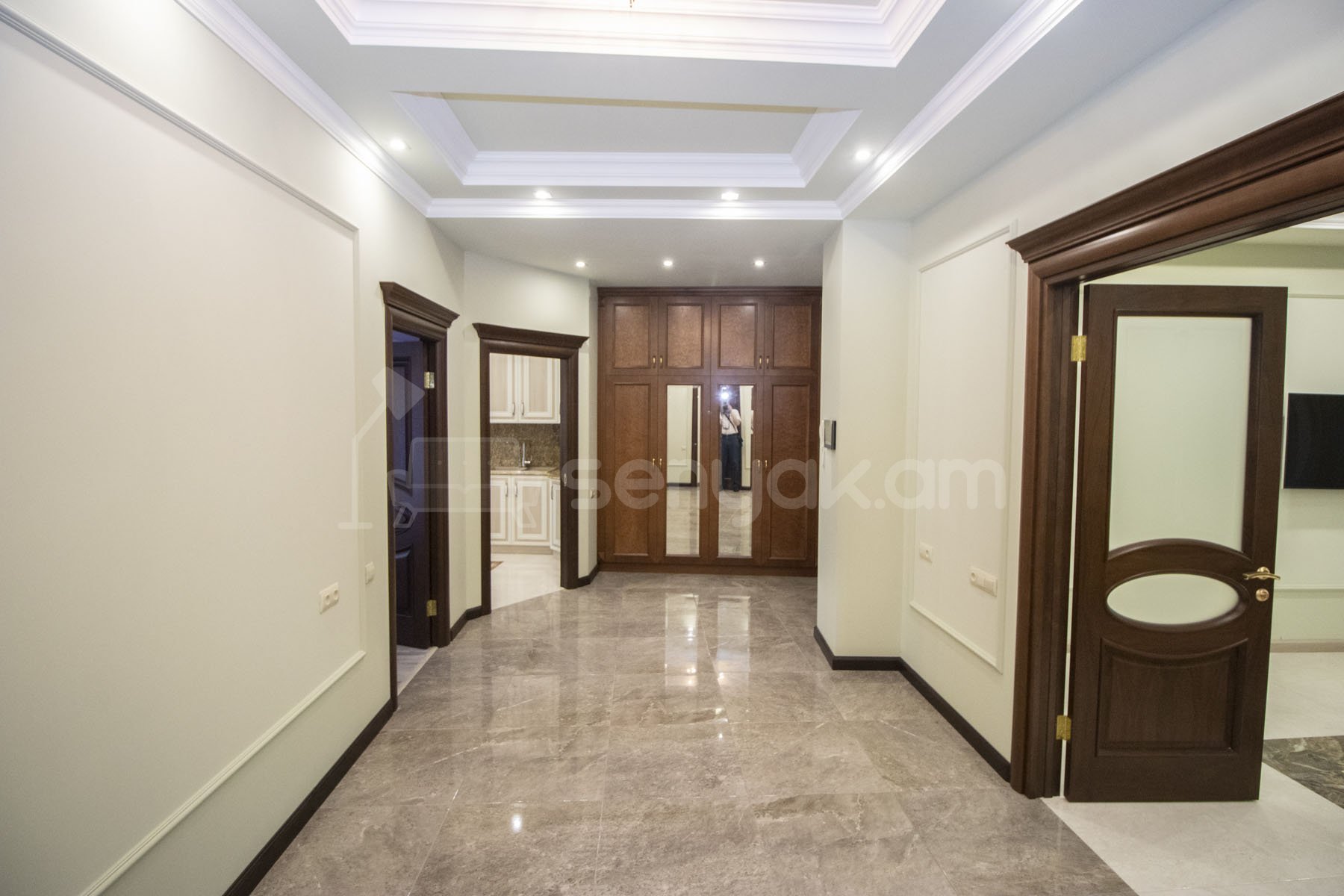 3 Սենյականոց Բնակարան Նորակառույցում, 130քմ, 3/10 հարկ, Դիզայներական Վերանորոգված, Կահավորված, Արևկող