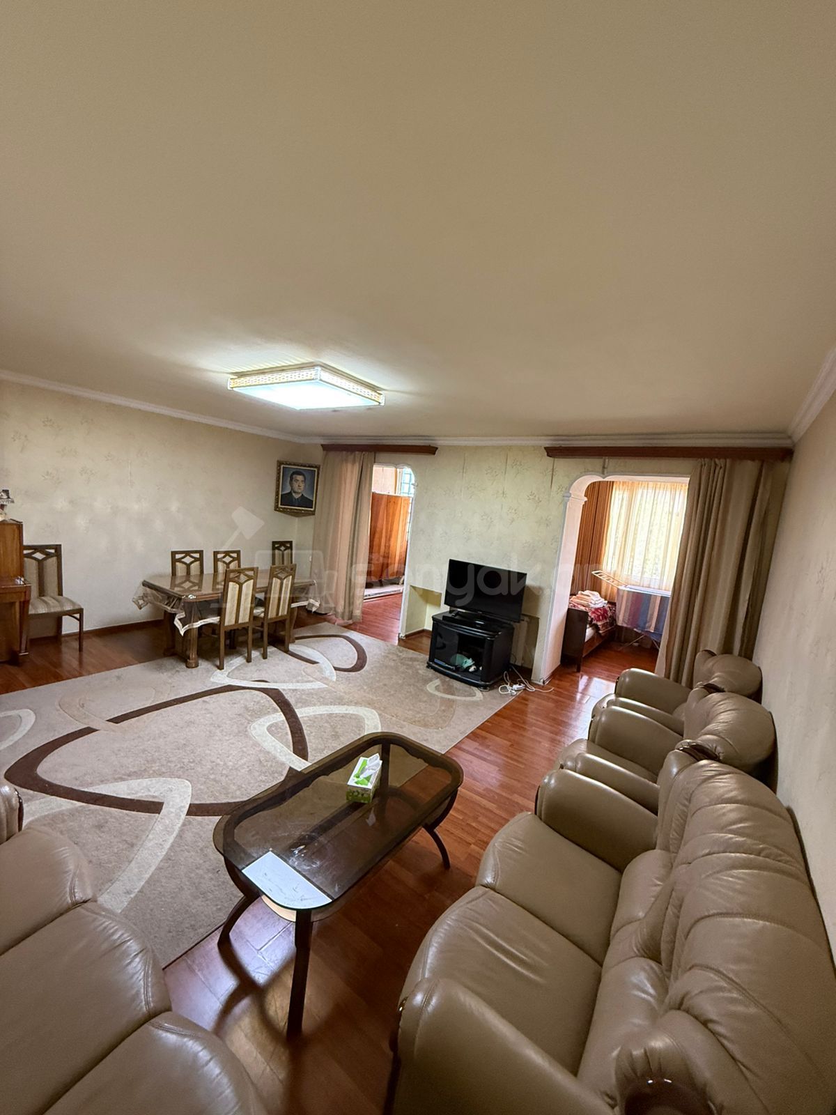 3 Սենյականոց Բնակարան Քարե Շենքում, 79քմ, 4/5 հարկ, Նորմալ Վիճակում