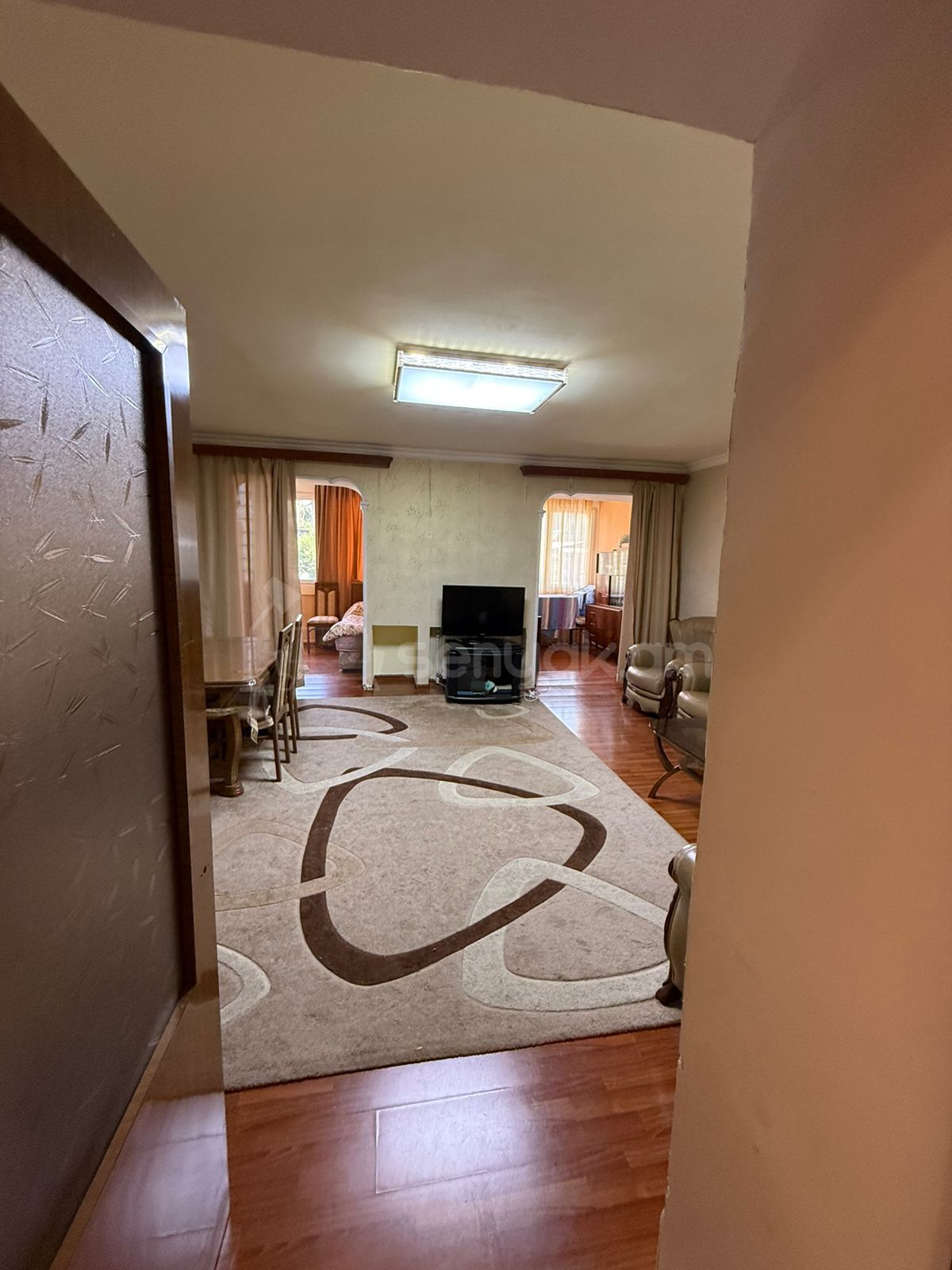 3 Սենյականոց Բնակարան Քարե Շենքում, 79քմ, 4/5 հարկ, Նորմալ Վիճակում