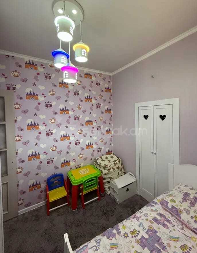 2 Սենյականոց Բնակարան Քարե Շենքում, 65քմ, 1/5 հարկ, Կապիտալ Վերանորոգված