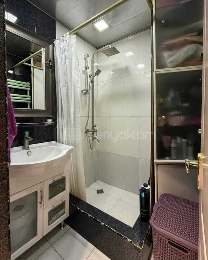 2 Սենյականոց Բնակարան Քարե Շենքում, 65քմ, 1/5 հարկ, Կապիտալ Վերանորոգված