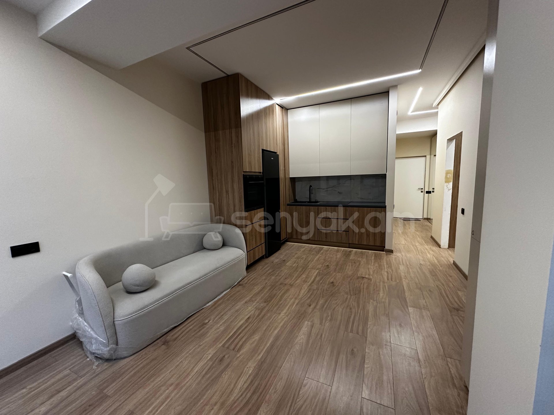 2 Սենյականոց Բնակարան Նորակառույցում, 43քմ, 9/14 հարկ, Դիզայներական Վերանորոգված