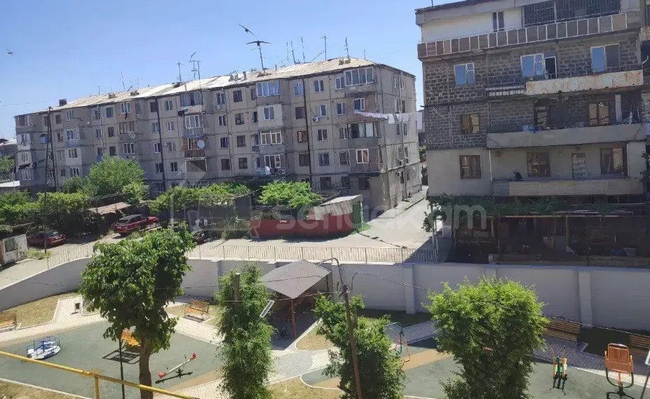 3 Սենյականոց Բնակարան, 64քմ, 4/5 հարկ, Պետական Վիճակում