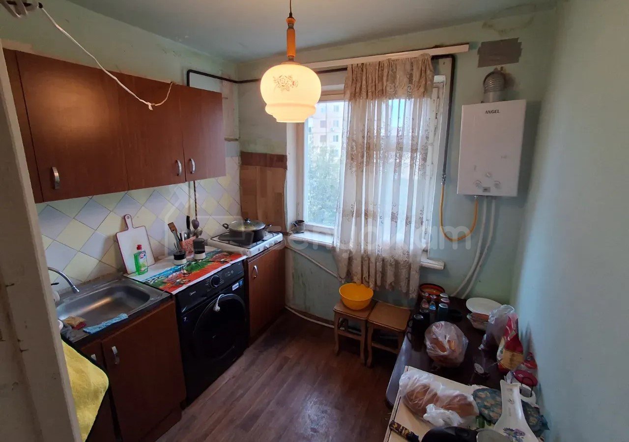 3 Սենյականոց Բնակարան, 64քմ, 4/5 հարկ, Պետական Վիճակում