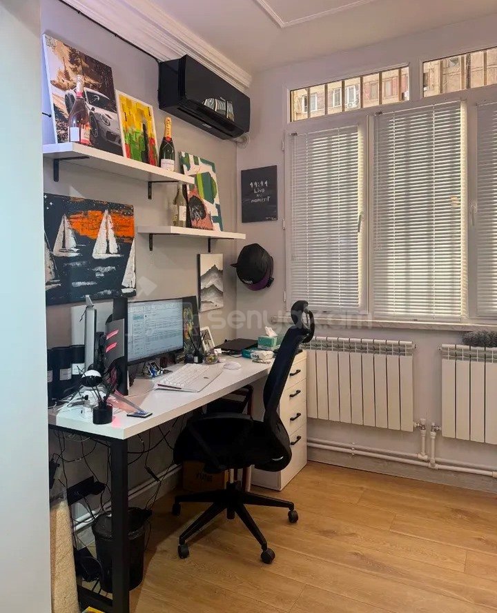 2 Սենյականոց Բնակարան Քարե Շենքում, 45քմ, 2/5 հարկ, Կապիտալ Վերանորոգված