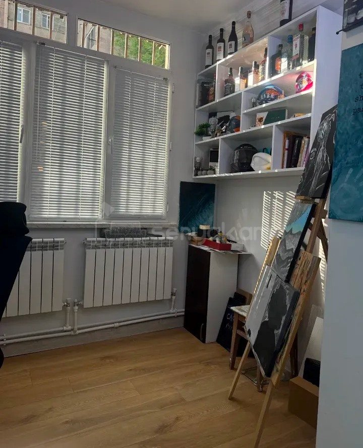 2 Սենյականոց Բնակարան Քարե Շենքում, 45քմ, 2/5 հարկ, Կապիտալ Վերանորոգված