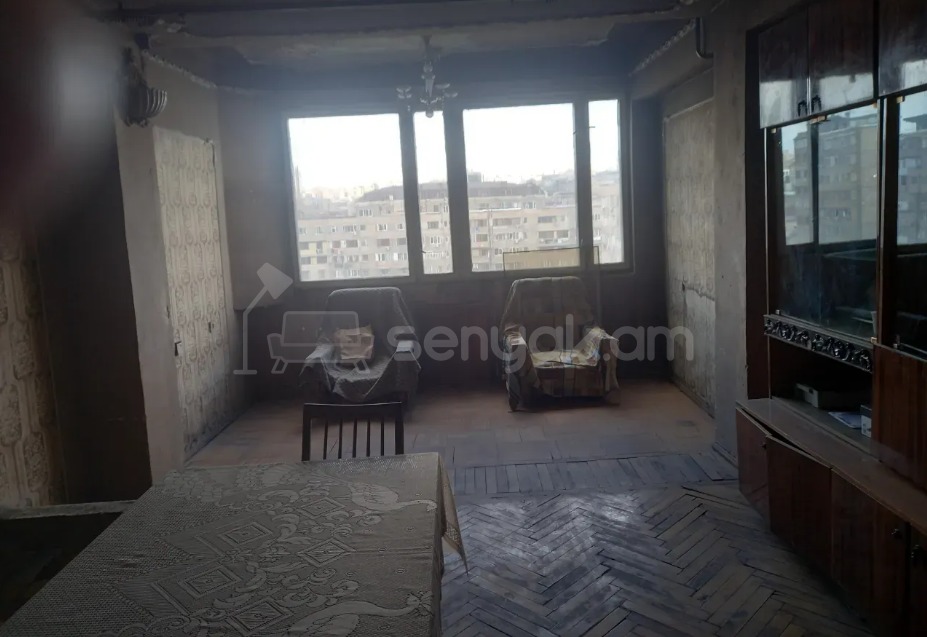 3 Սենյականոց Բնակարան, 105քմ, 10/10 հարկ, Պետական Վիճակում