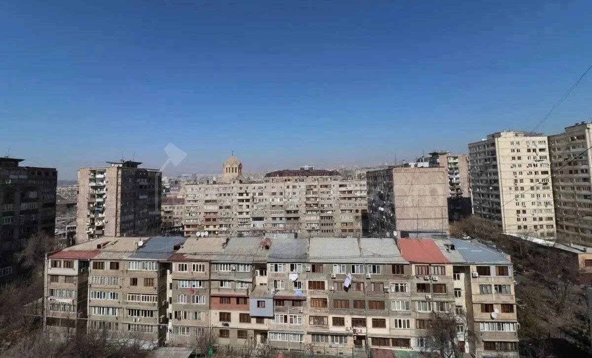 3 Սենյականոց Բնակարան, 105քմ, 10/10 հարկ, Պետական Վիճակում