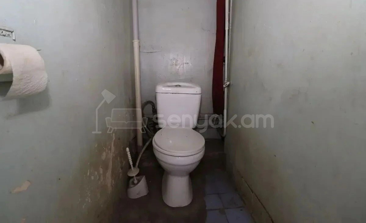 3 Սենյականոց Բնակարան, 105քմ, 10/10 հարկ, Պետական Վիճակում