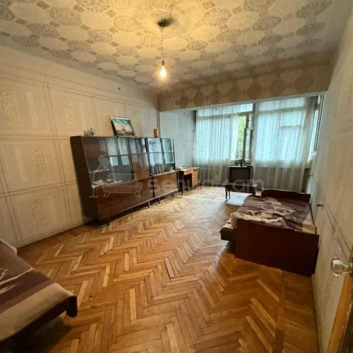 3 Սենյականոց Բնակարան Քարե Շենքում, 79քմ, 2/5 հարկ, Պետական Վիճակում