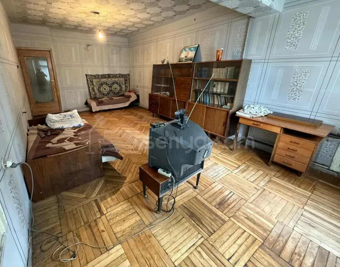 3 Սենյականոց Բնակարան Քարե Շենքում, 79քմ, 2/5 հարկ, Պետական Վիճակում