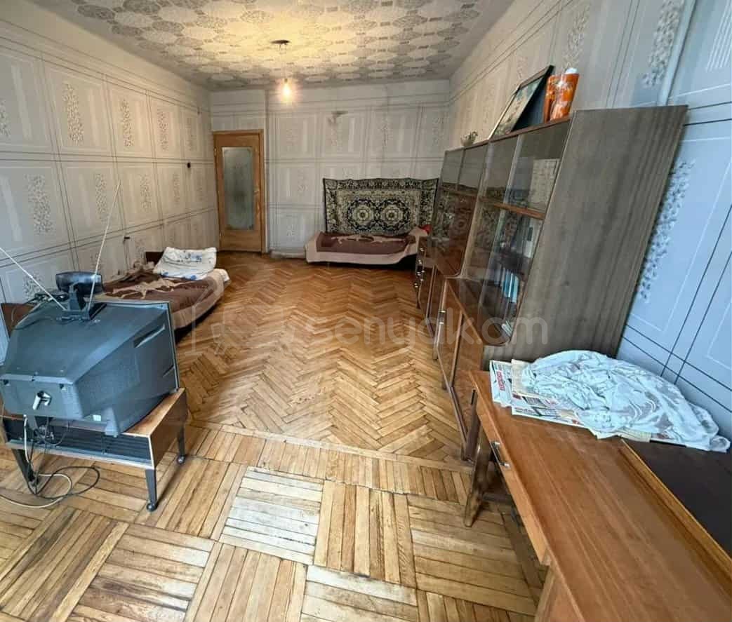 3 Սենյականոց Բնակարան Քարե Շենքում, 79քմ, 2/5 հարկ, Պետական Վիճակում