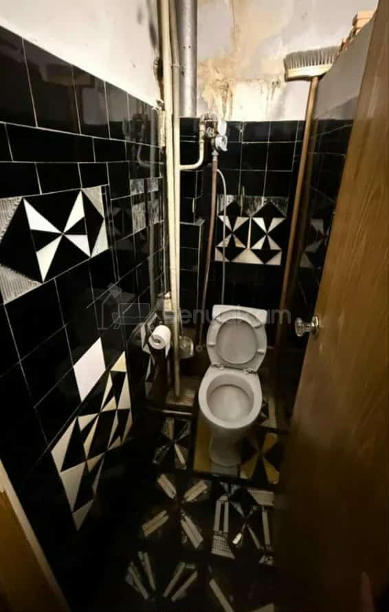 3 Սենյականոց Բնակարան Քարե Շենքում, 79քմ, 2/5 հարկ, Պետական Վիճակում