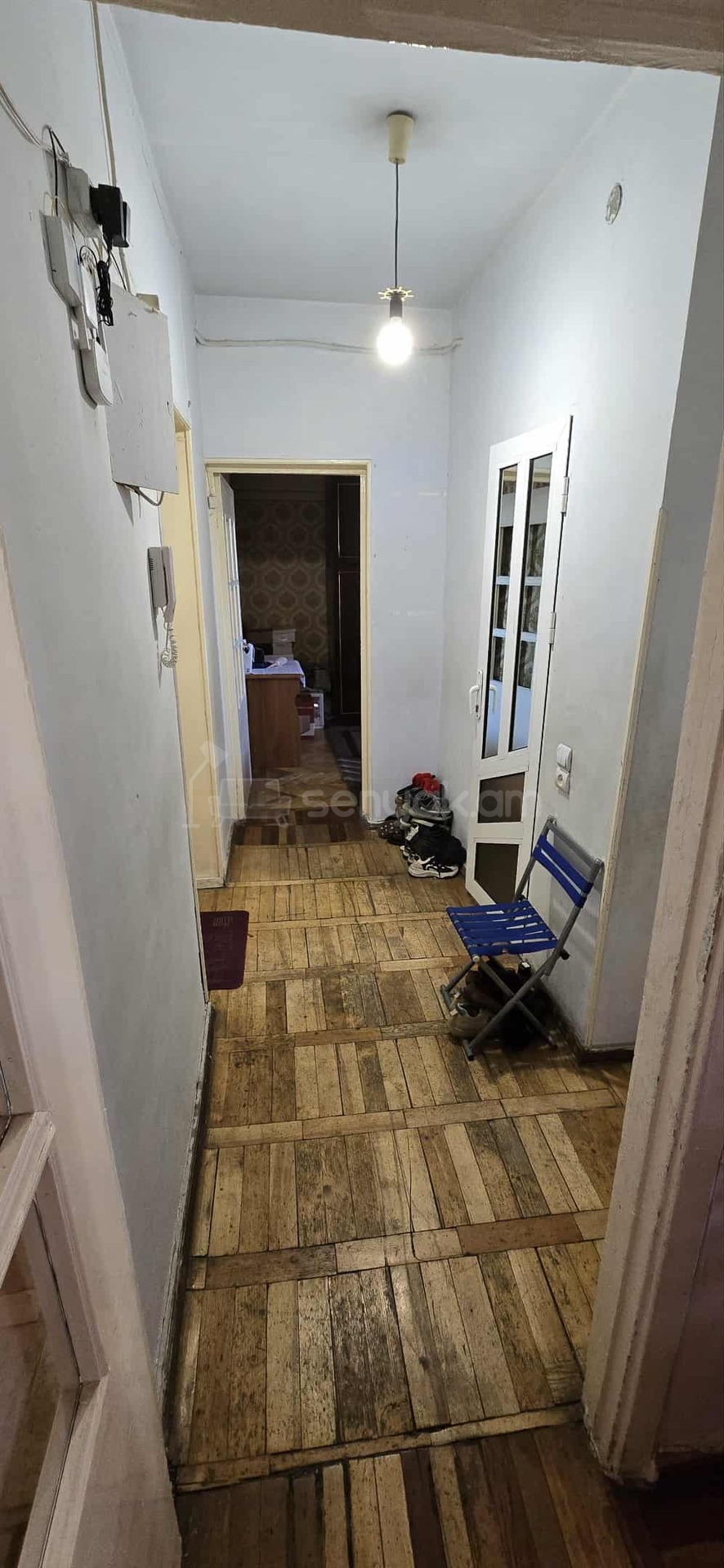 2 Սենյականոց Բնակարան Քարե Շենքում, 63քմ, 5/5 հարկ, Նորմալ Վիճակում