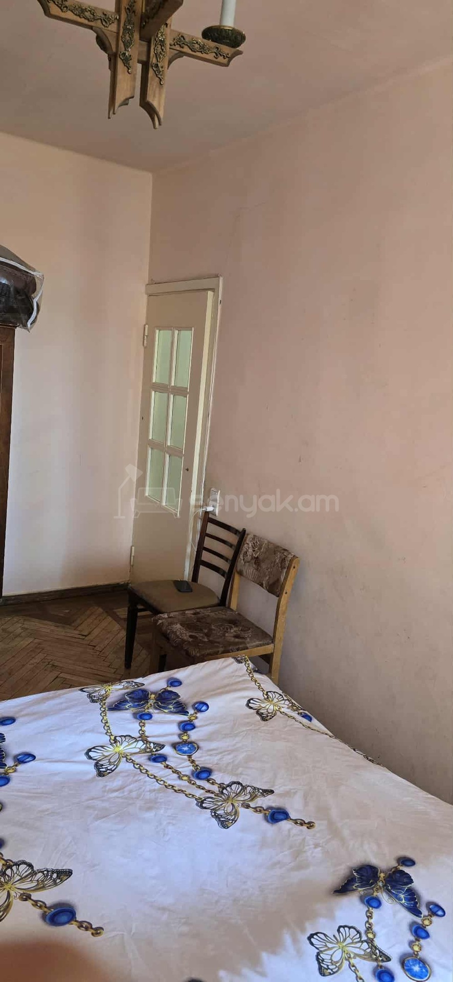 2 Սենյականոց Բնակարան Քարե Շենքում, 63քմ, 5/5 հարկ, Նորմալ Վիճակում