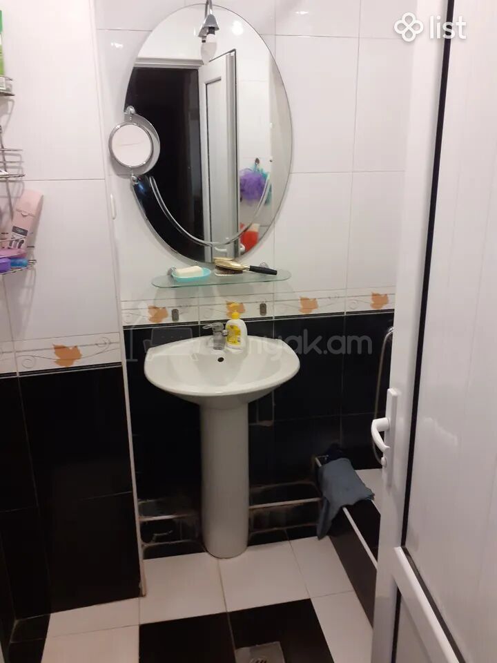 3 Սենյականոց Բնակարան, 94քմ, 10/10 հարկ, Կապիտալ Վերանորոգված