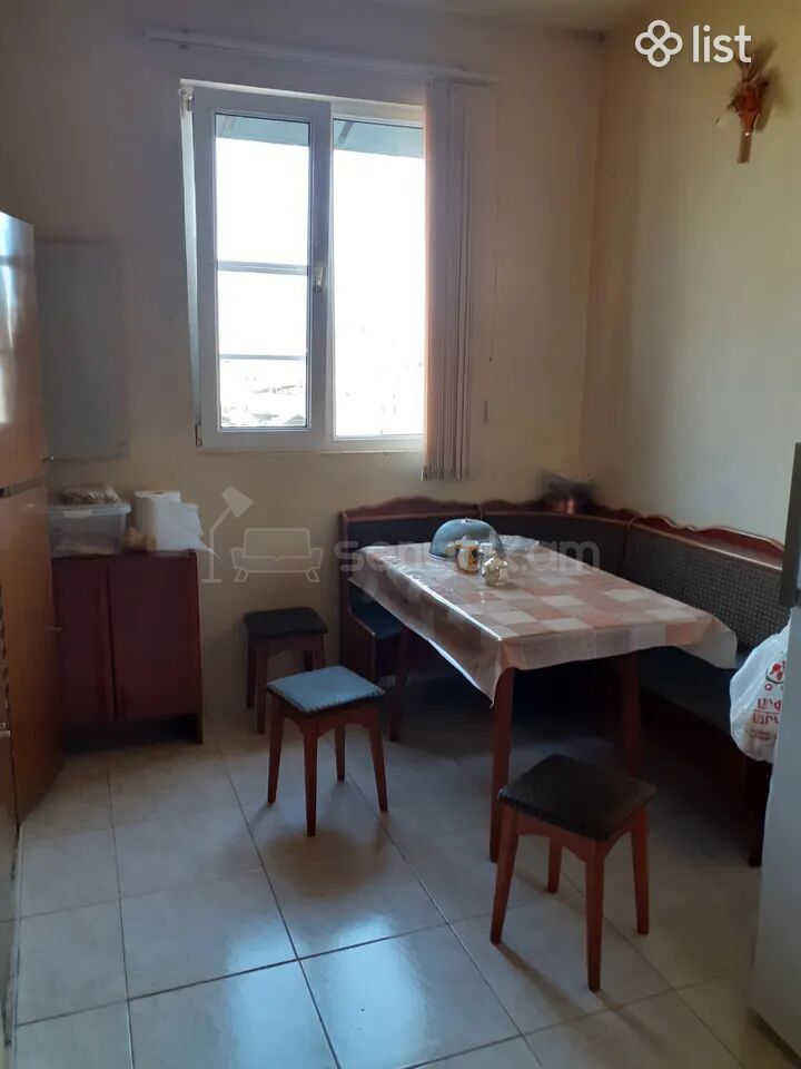 3 Սենյականոց Բնակարան, 94քմ, 10/10 հարկ, Կապիտալ Վերանորոգված