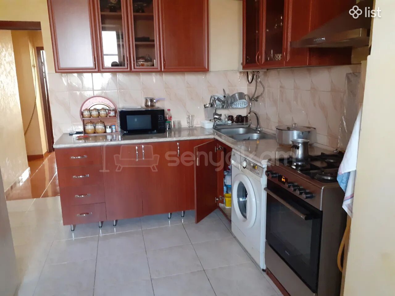 3 Սենյականոց Բնակարան, 94քմ, 10/10 հարկ, Կապիտալ Վերանորոգված