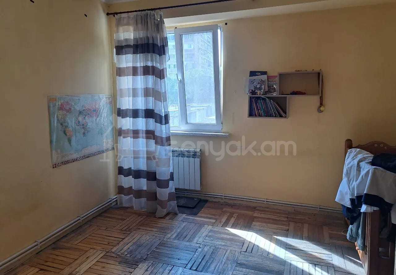 3 Սենյականոց Բնակարան, 78քմ, 4/9 հարկ, Նորմալ Վիճակում