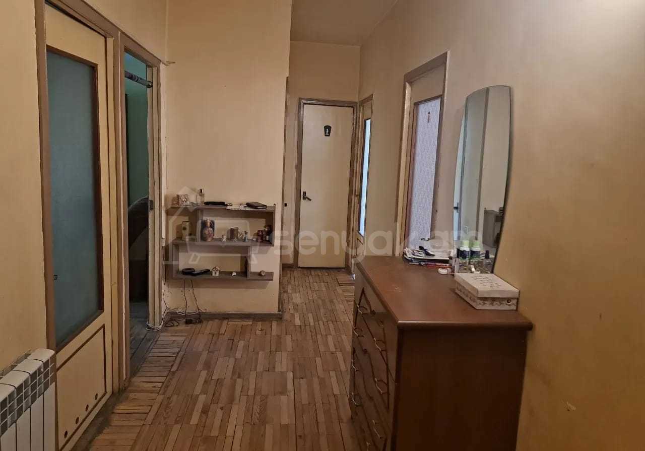 3 Սենյականոց Բնակարան, 78քմ, 4/9 հարկ, Նորմալ Վիճակում