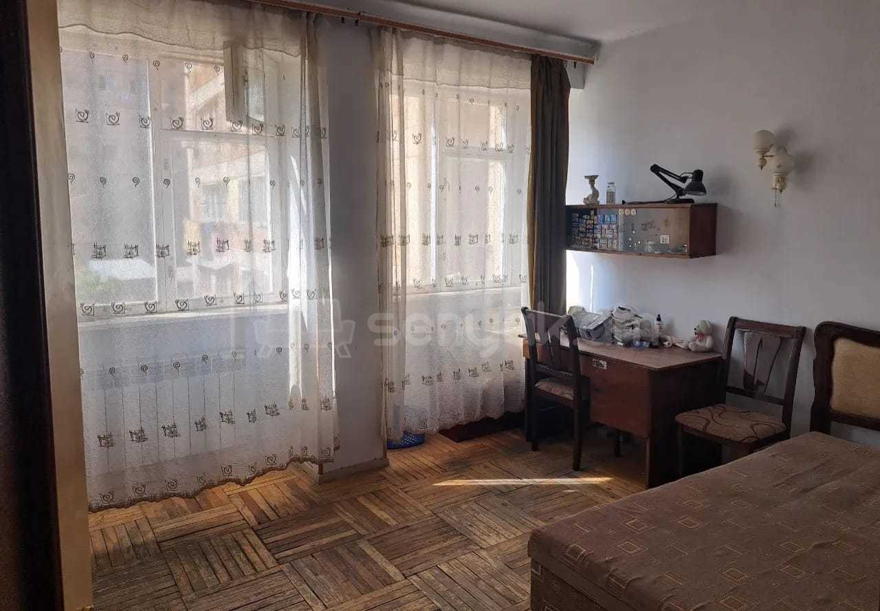 3 Սենյականոց Բնակարան, 78քմ, 4/9 հարկ, Նորմալ Վիճակում