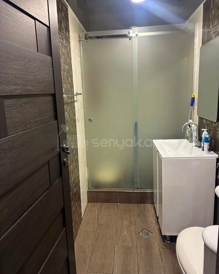 3 Սենյականոց Բնակարան Քարե Շենքում, 75քմ, 1/4 հարկ, Կապիտալ Վերանորոգված