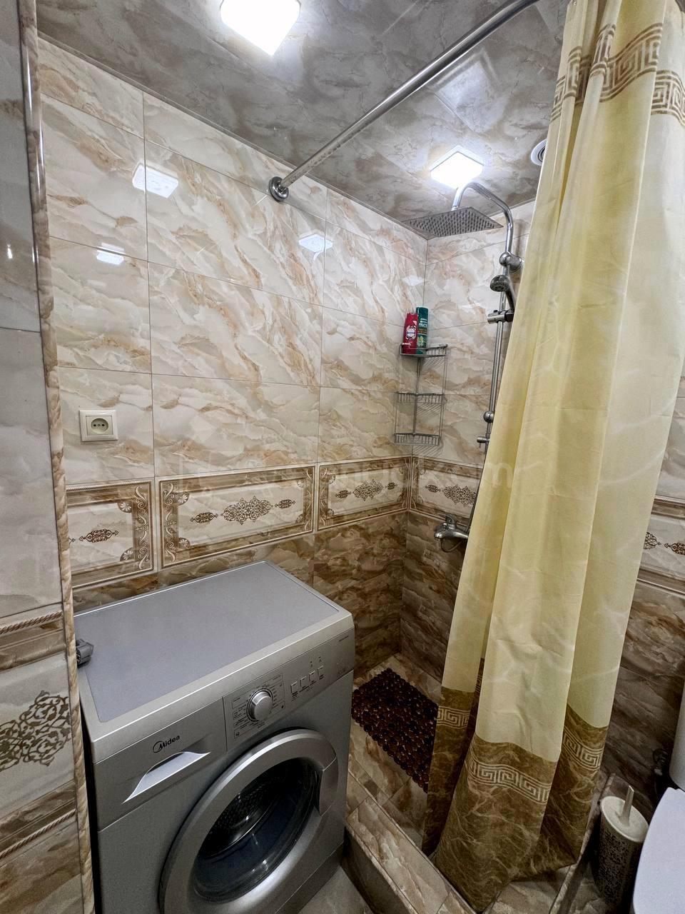 2 Սենյականոց Բնակարան Քարե Շենքում, 45քմ, 3/5 հարկ, Դիզայներական Վերանորոգված, Կահավորված