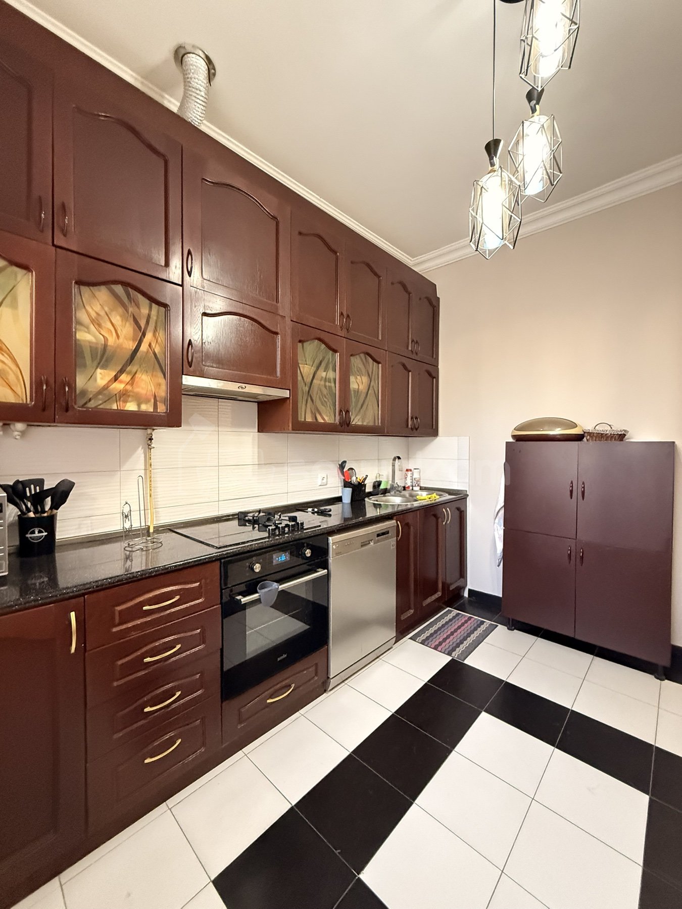 3 Սենյականոց Սեփական Տուն, 105քմ, Կապիտալ Վերանորոգված, Ավտոտնակով