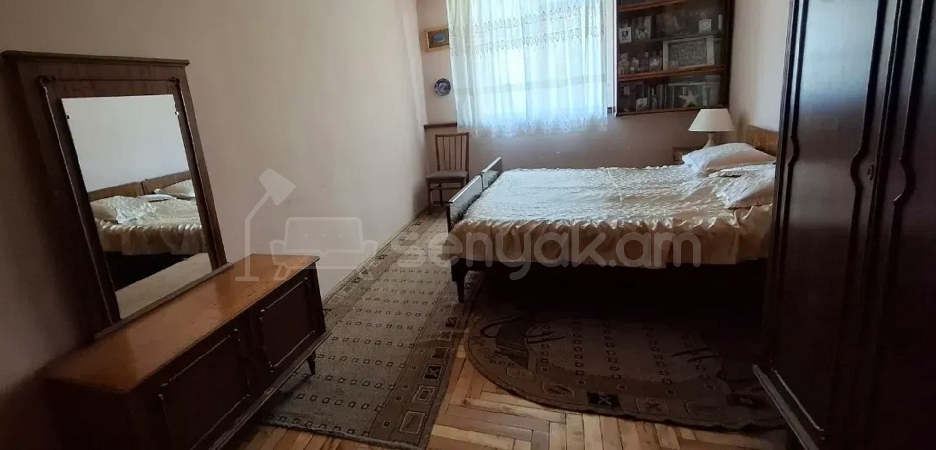 3 Սենյականոց Բնակարան Քարե Շենքում, 94քմ, 3/5 հարկ, Կապիտալ Վերանորոգված, Կահավորված