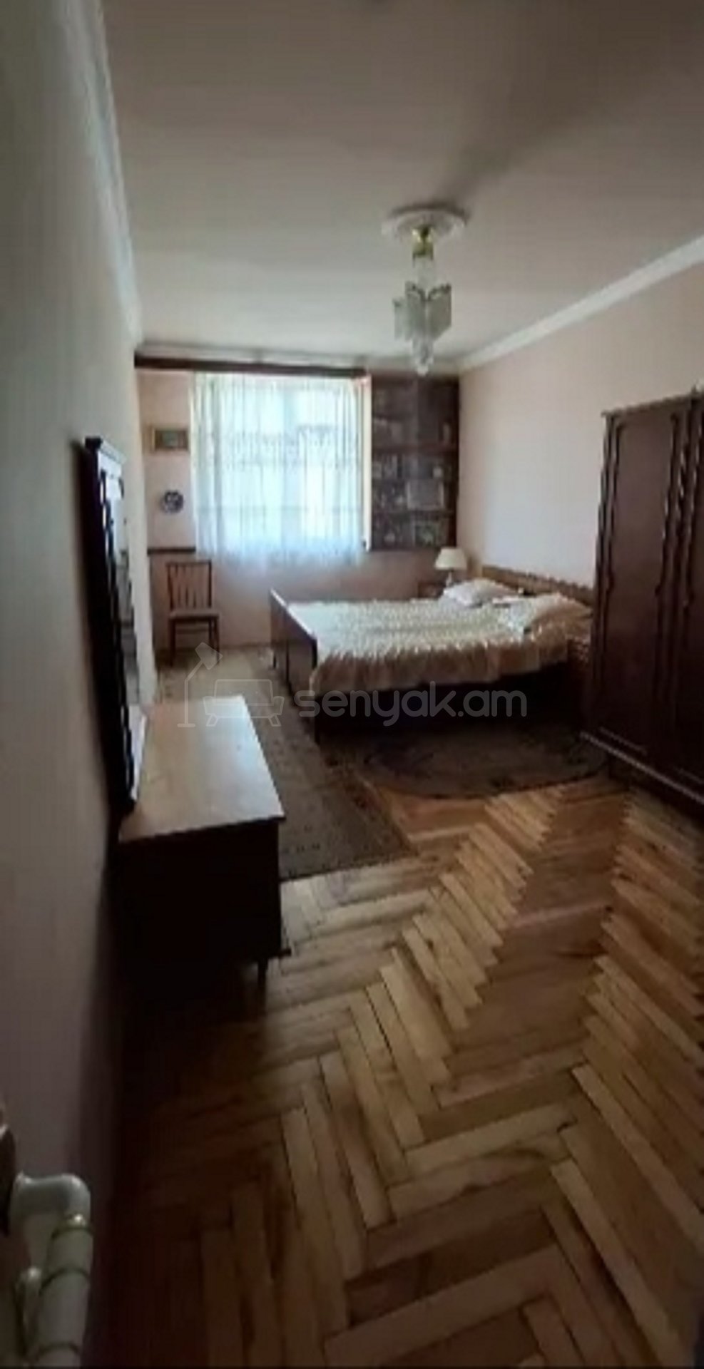 3 Սենյականոց Բնակարան Քարե Շենքում, 94քմ, 3/5 հարկ, Կապիտալ Վերանորոգված, Կահավորված